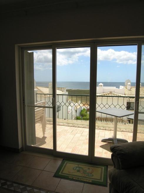 Casa Da Praia Para Ferias - Vila Pinheiro - Vivenda Johanna Vila Lagos Exterior foto